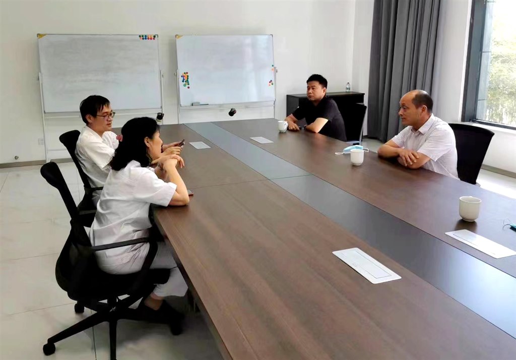 1執行校長孫利兵帶隊赴常州光陽摩托車有限公司走訪洽談.jpg