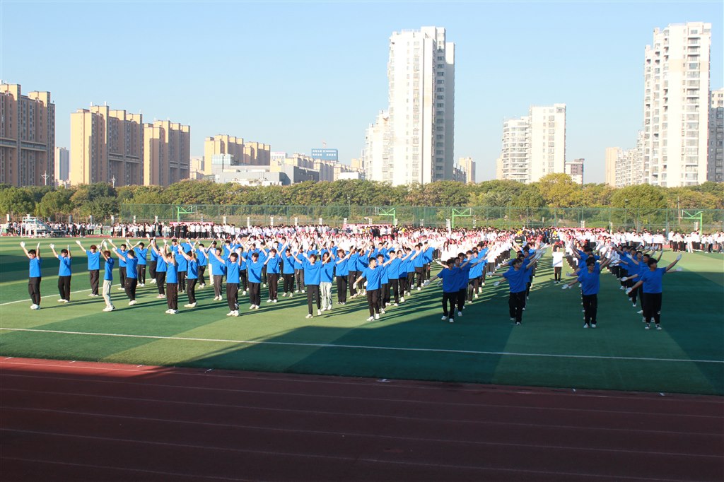 7表演（1建築1）.JPG