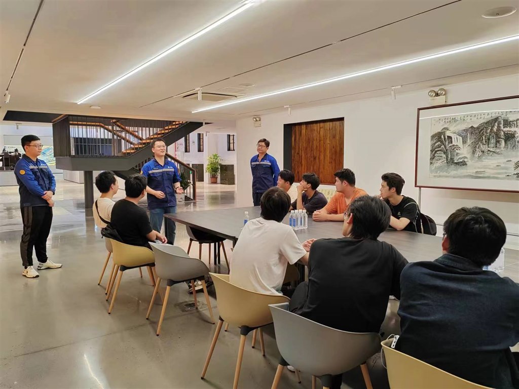 參觀企業3.jpg
