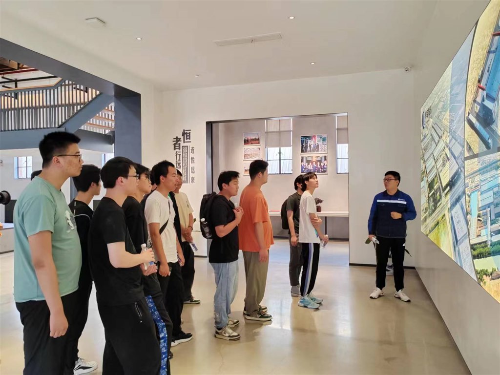 參觀企業1.jpg