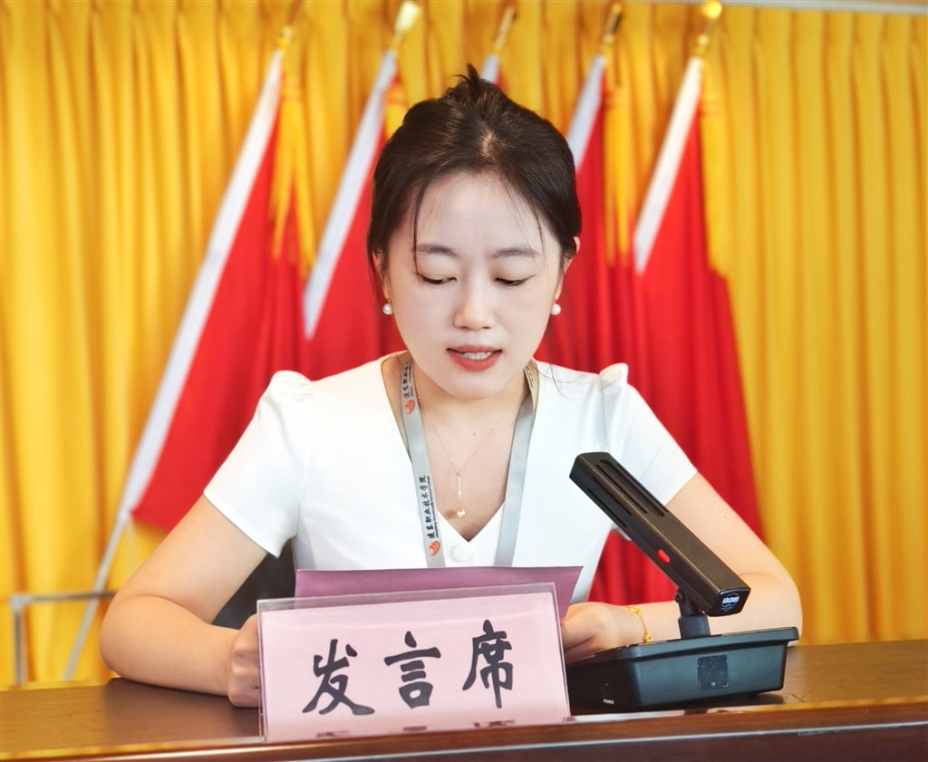 14-優秀輔導員代表發言-卑立松.jpg